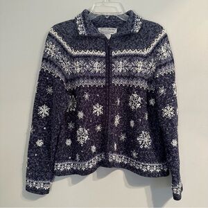 Heirloom Collectibles Christmas Collection 2004 Snowflake Winter Pearl Sweater